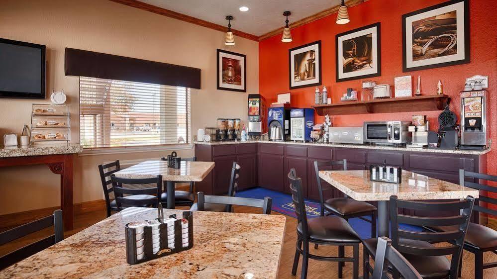 Surestay Hotel By Best Western Floresville Εξωτερικό φωτογραφία